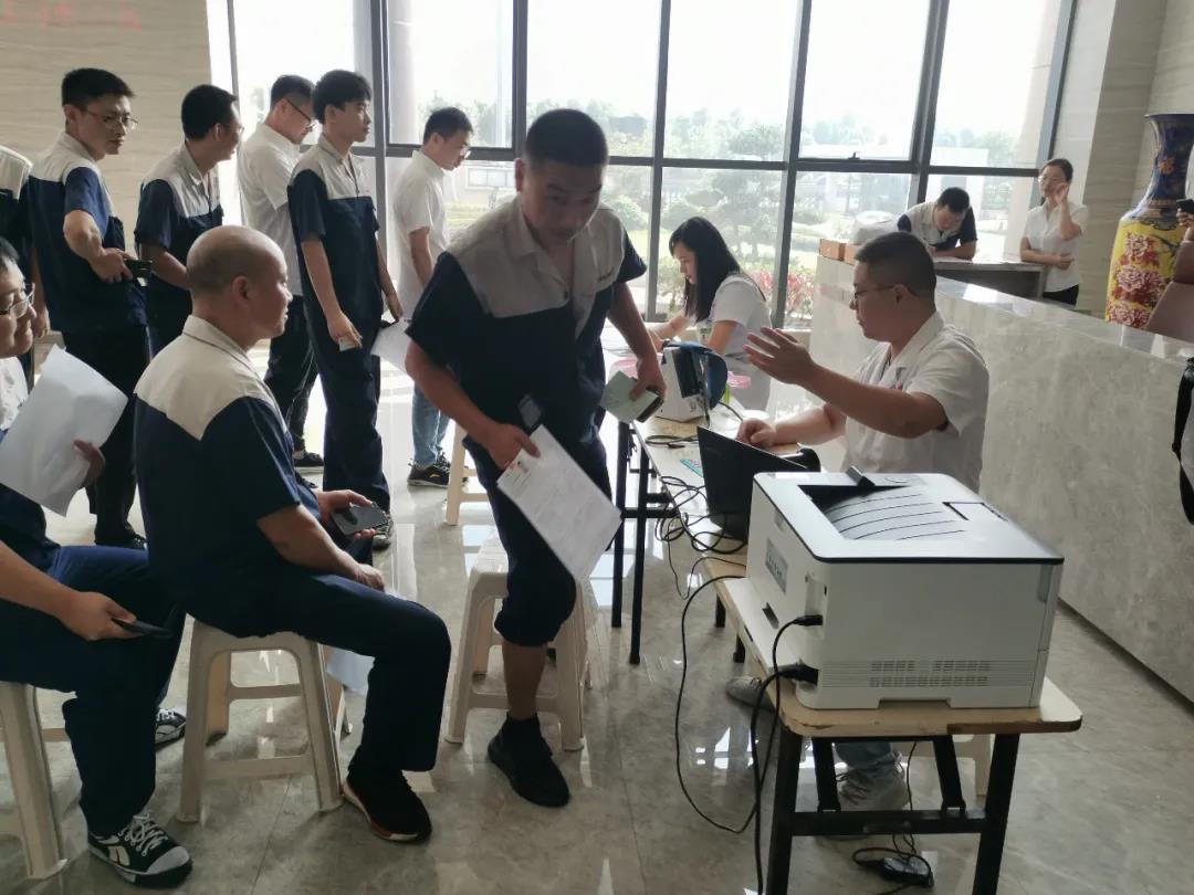 無償獻(xiàn)血，溫暖相傳